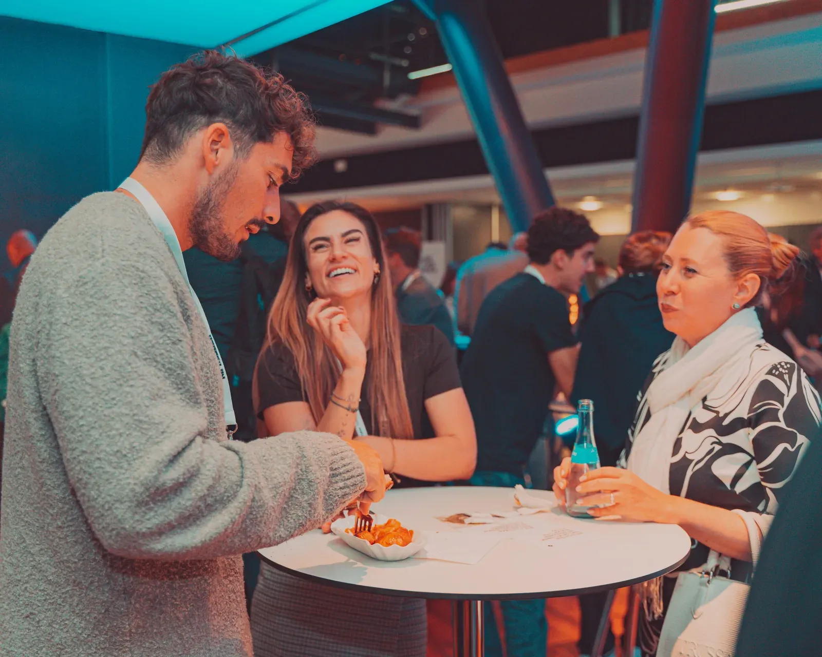 Teilnehmende beim Austausch auf der KI Palooza